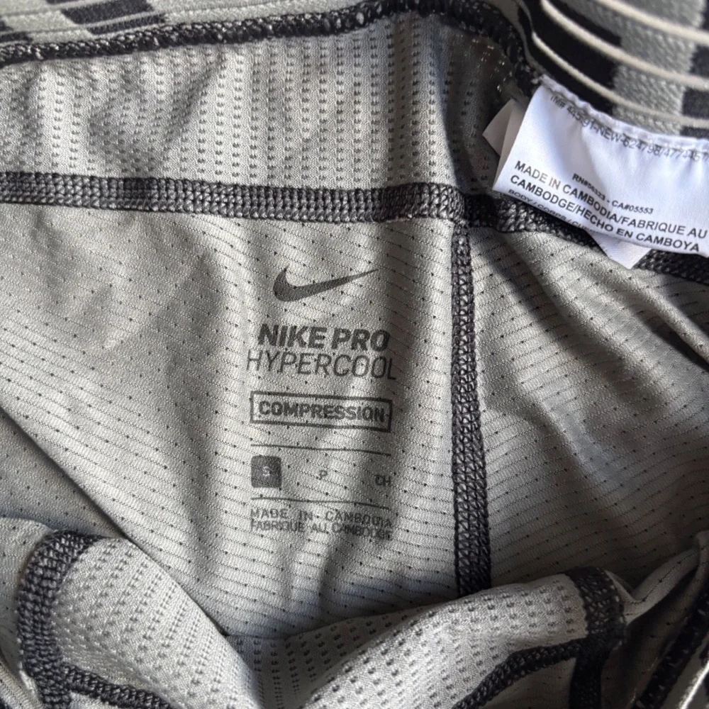 Nike Pro Hypercool Compression Digital Camo Nike Tights Mens S Grey 3/4 Legging